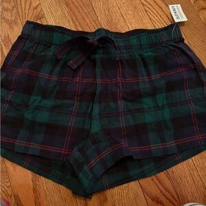 Old navy Green Plaid Pj shorts